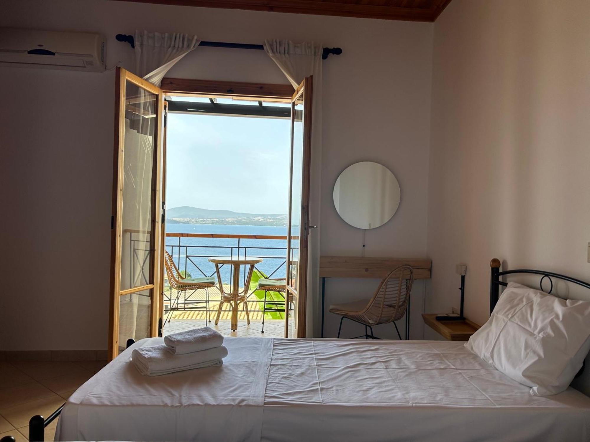 Villa Saint George Nikiana Ngoại thất bức ảnh
