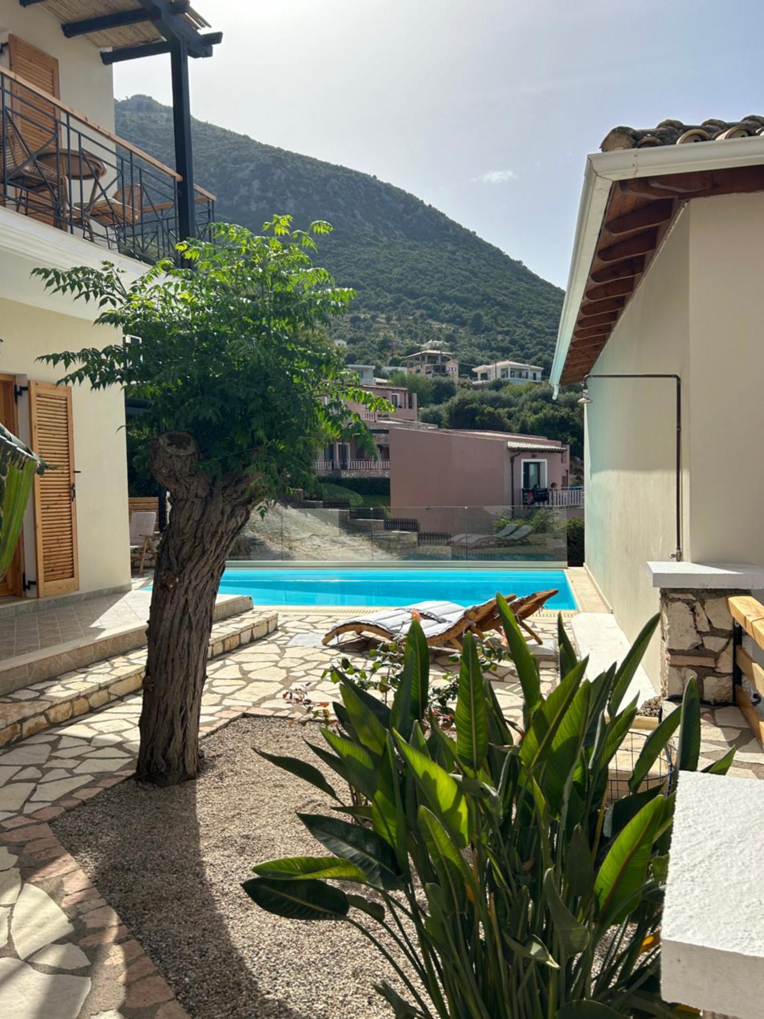 Villa Saint George Nikiana Ngoại thất bức ảnh